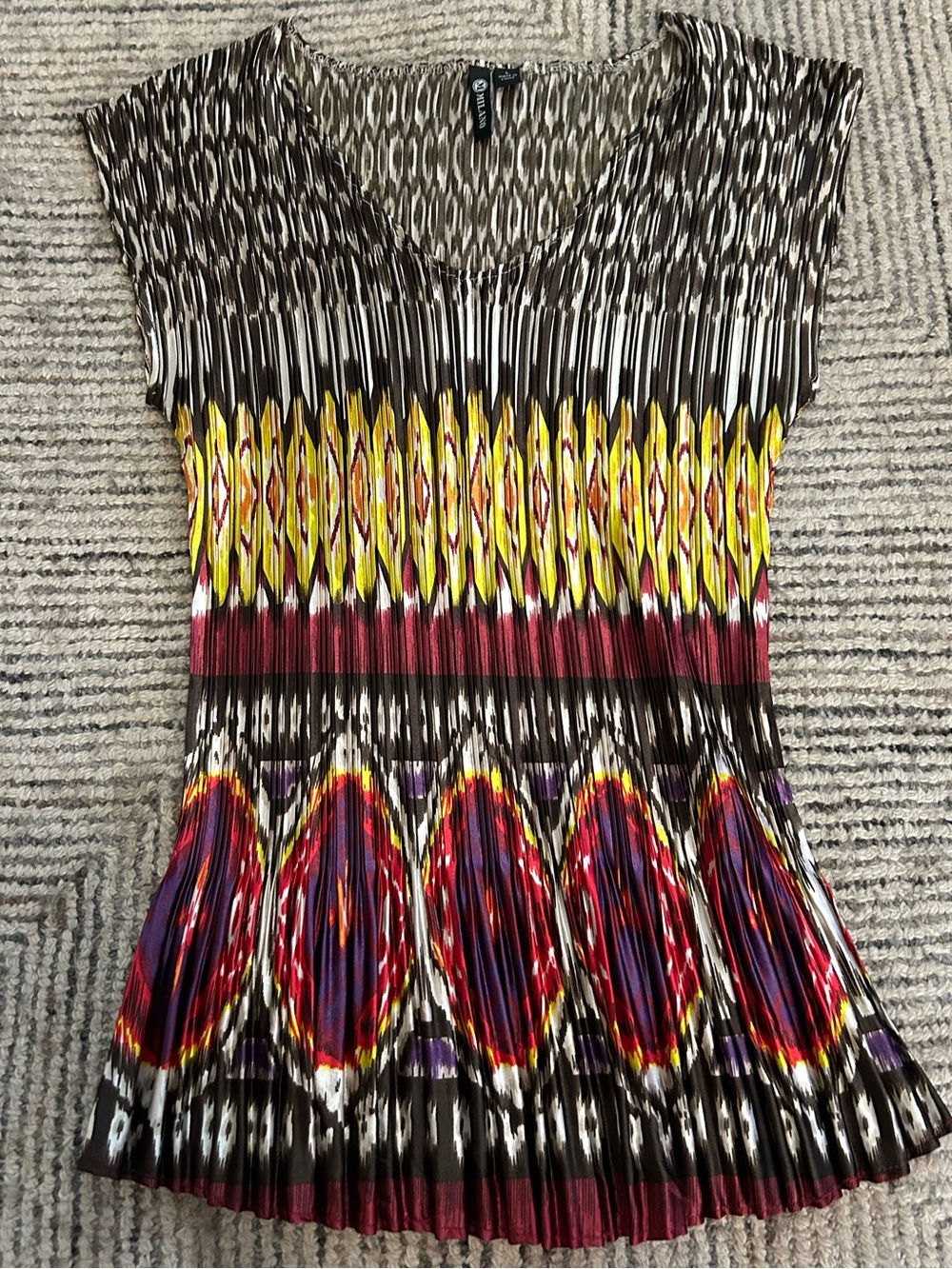 Milano Pleated Satin Multicolor Patterned Top Size Large Boho Artsy Blouse